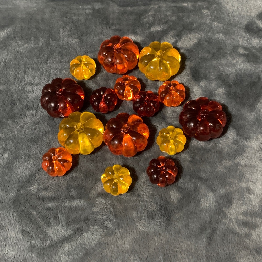 Acrylic Pumpkin Beads Set 14pc Fall Harvest Orange Yellow Burgundy Charms EUC